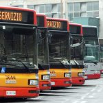 autobus in deposito