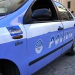 polizia - auto - fiancata si sbieco - bellina polizia - auto - fiancata si sbieco - bellina
